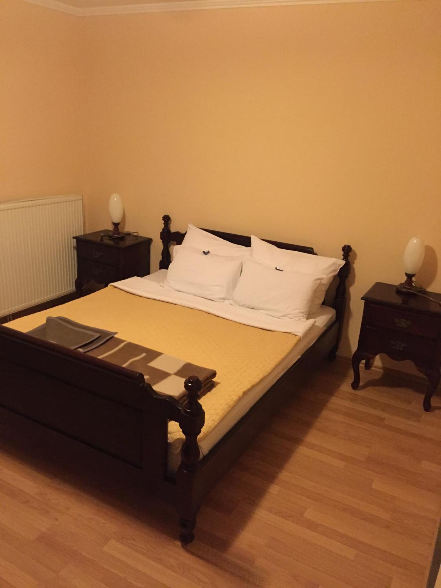 Bed & Breakfast Karavan Raska Номер фото