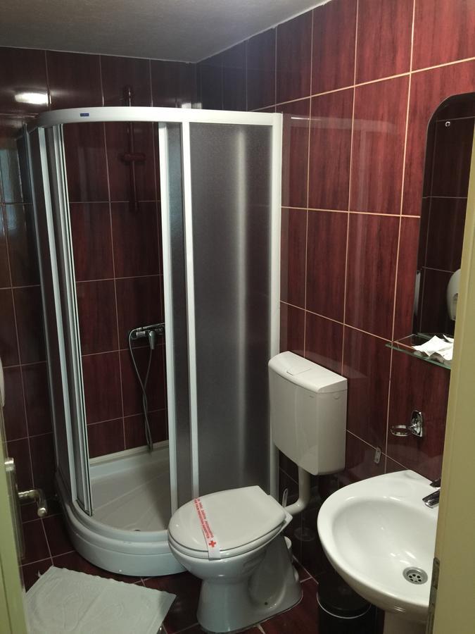 Bed & Breakfast Karavan Raska Экстерьер фото