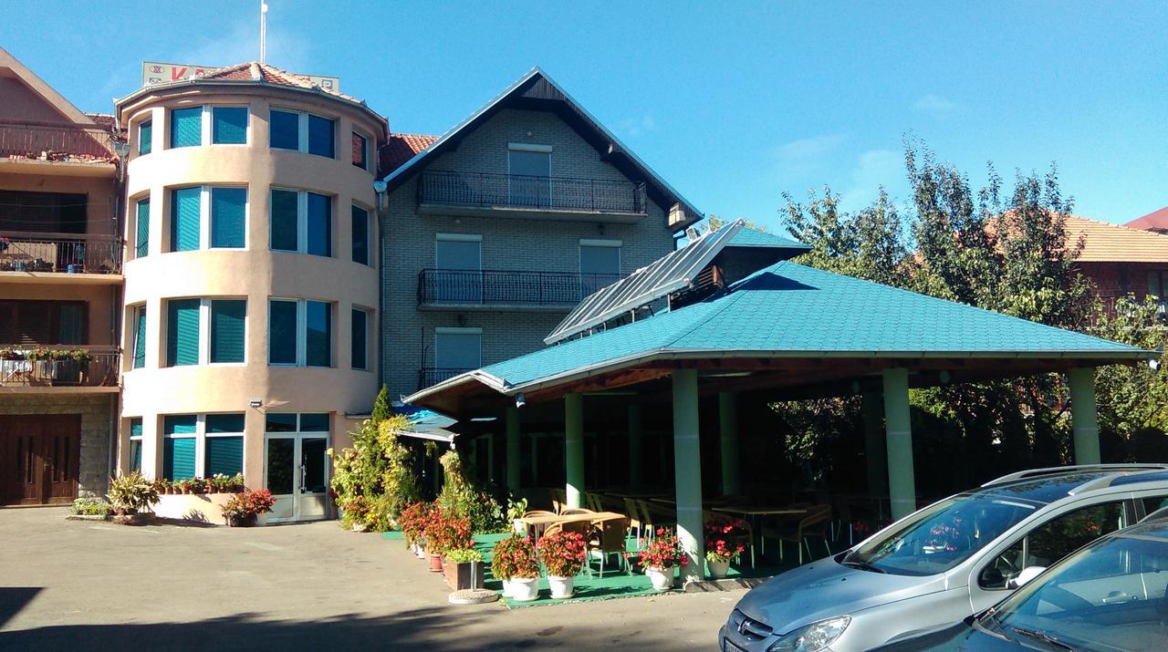 Bed & Breakfast Karavan Raska Экстерьер фото