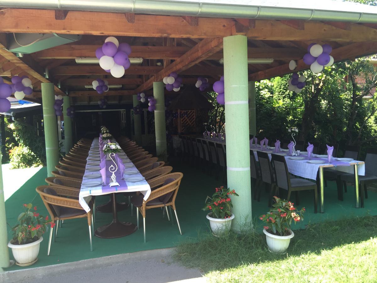 Bed & Breakfast Karavan Raska Экстерьер фото