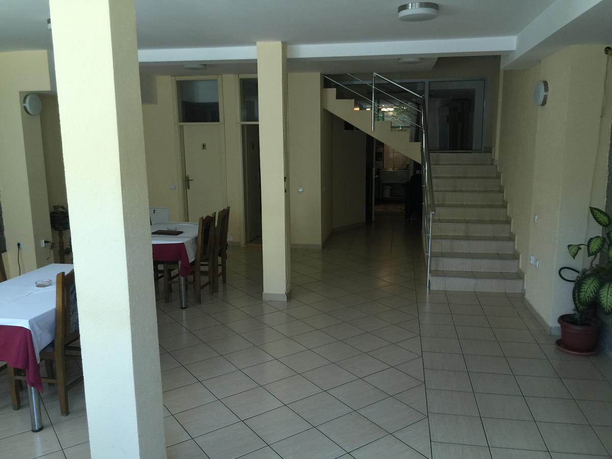Bed & Breakfast Karavan Raska Экстерьер фото