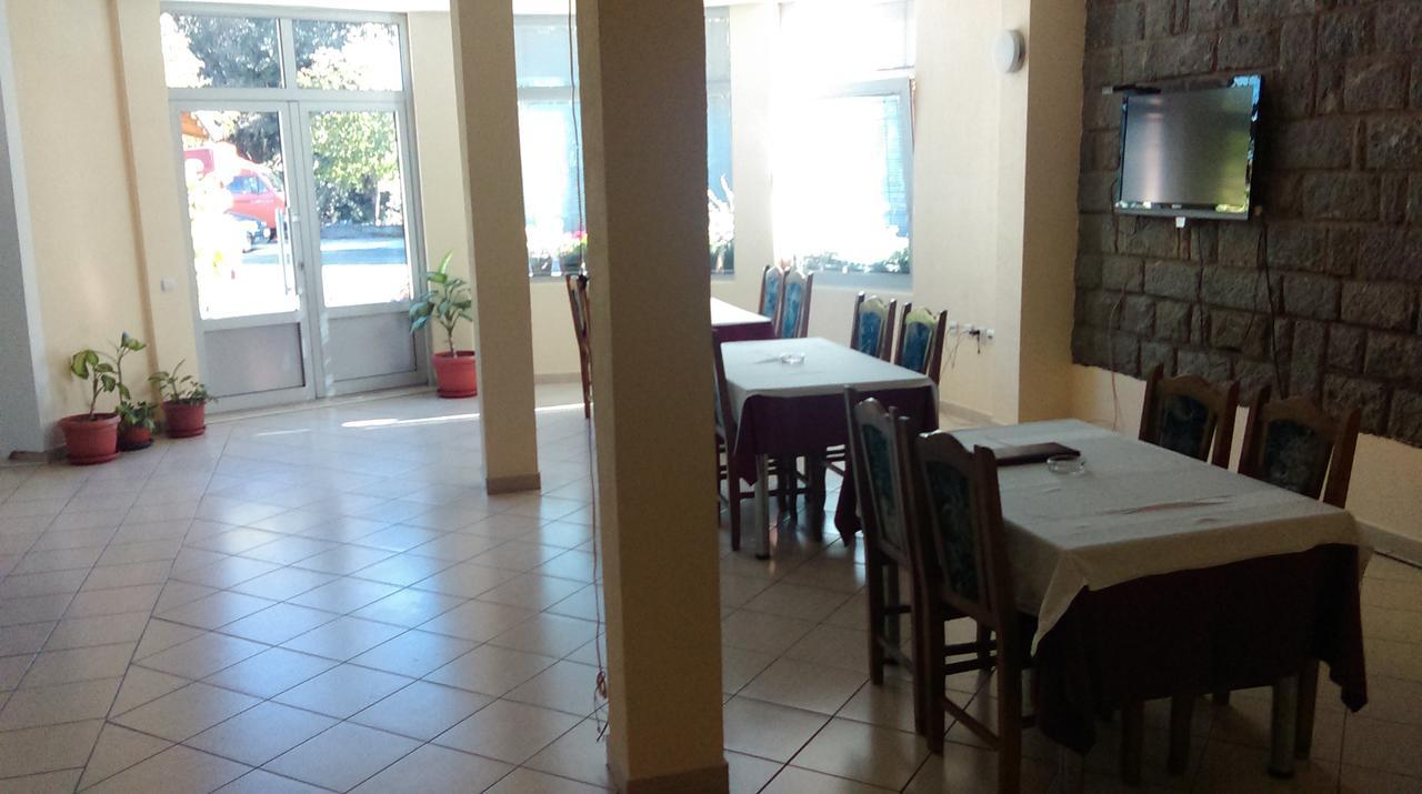 Bed & Breakfast Karavan Raska Экстерьер фото