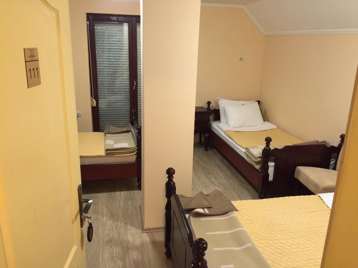 Bed & Breakfast Karavan Raska Экстерьер фото